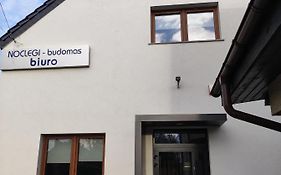 Noclegi Budomas Wrocław-Szymanów ParkigFree SmartTv